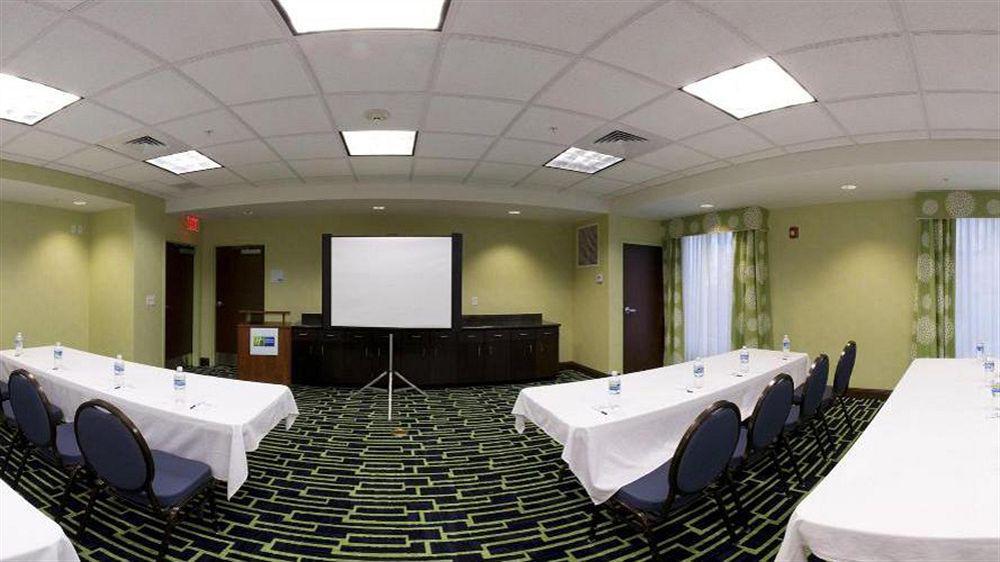 Holiday Inn Express Hotel & Suites Orlando - Apopka By Ihg Forest City Eksteriør billede