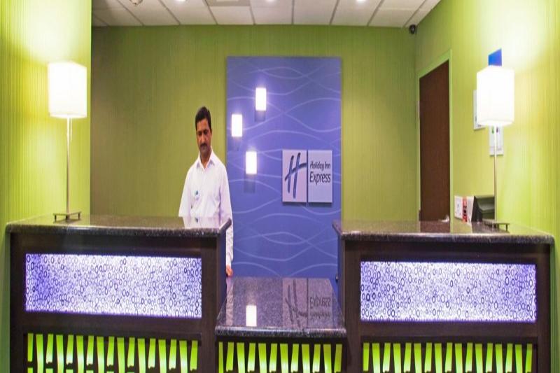 Holiday Inn Express Hotel & Suites Orlando - Apopka By Ihg Forest City Eksteriør billede